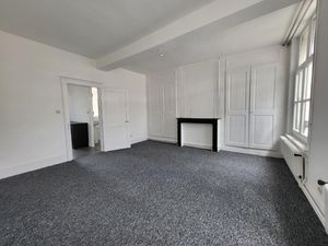 Location Appartement 67m² ST OMER 62500