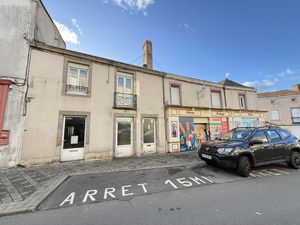 Achat Local commercial 320m² MONTAIGU VENDEE 85600