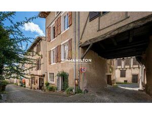 Maison Avec Local Commercial  Appartements Et Garage Au Cur De Ville