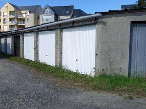 Location Garage box et parking à Granville (50400) : à louer / 12m² Granville