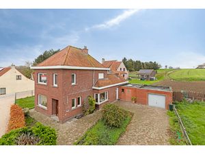 Huis te koop in Kruisem met 3 slaapkamers