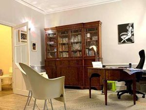 Location Bureaux et commerces à La Roche-Sur-Yon Centre Ville (85000) : à louer / La Roche