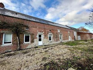 Longere individuelle avec 1 Hectare au calme et à la campagne