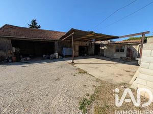 Vente loft 4 pièces 135 m² à Sorgues (84700)  70 000 €