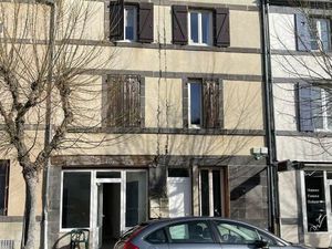Vente immeuble 180 m² Maringues (63350)