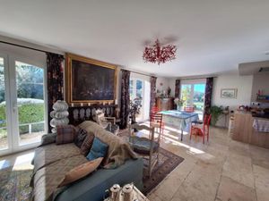 Vente maison 5 pièces 144 m² à Oppède (84580)  664 650 €