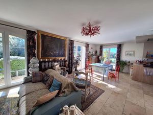 Vente maison 5 pièces 144 m² à Oppède (84580)  679 250 €