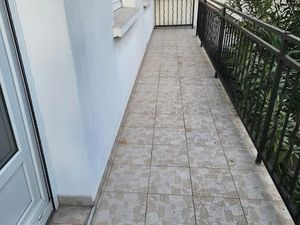 Location meublée appartement 4 pièces 70 m² à Noisy-le-Sec (93130)  1 240 €