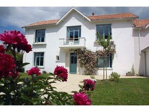 Maison de prestige en location Vertou  Pays de la Loire