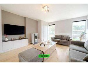 Maison rénovée avec 3 chambres à coucher à vendre dans un c…