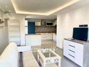 Vente appartement 3 pièces 77 m² à Mandelieu-la-Napoule (06210)  349 000 €