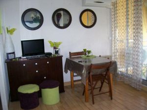 A LOUER - GRUISSAN- RIVE GAUCHE - AGREABLE STUDIO COIN CABIN