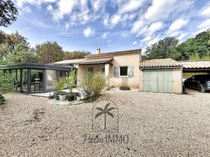 Maison plain pied et dépendance T2 Piscine 2000 m2 de terrai