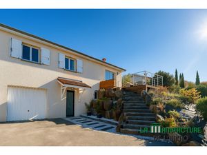 SUBLIME MAISON AVEC 4 CHAMBRES / TERRASSE & GARAGE