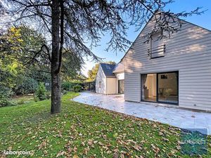 Propriété 6 pièces 250 m²