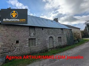 EXCLUSIVITÉ : TAUPONT MAISON A RÉNOVER AVEC GRANDE DÉPENDANCE