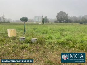 Vente terrain 827 m² à Eugénie-les-Bains (40320)  26 877 €