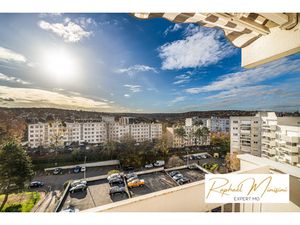 Domaine de Montval – 4 pièces lumineux en étage élevé  balcons  vue dégagée