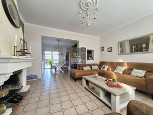 Maison Sin Le Noble 8 pièce(s) 208 m2