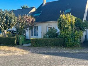 Maison familiale avec jardin  piscine et garage à Mettray (37)