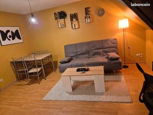 T 2 centre-ville Issoudun meublé