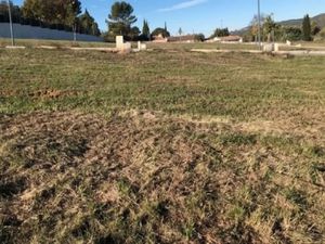 Vente terrain 423 m² à Brignoles (83170)  117 500 €