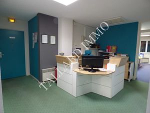 Vente locaux professionnels 289 m² à Gap (05000)  457 600 €