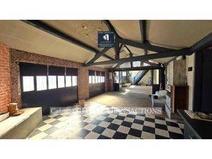 Vente locaux professionnels 250 m² à Saintes (17100)  272 500 €