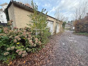 Vente locaux professionnels 100 m² à Roncq (59223)  155 000 €