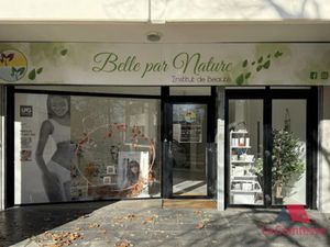 Vente locaux professionnels 60 m² à Eguilles (13510)  49 000 €