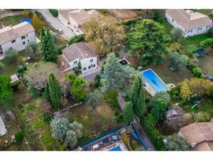 Maison individuelle 6P - Terrain plat - piscine