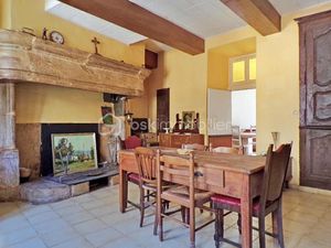 Vente immeuble 13 pièces 325 m² à Saint-Pons-de-Thomières (34220)  199 900 €