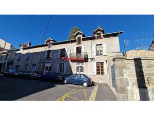 Vente immeuble 241 m² à Aurillac (15000)  249 990 €