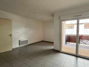 Location appartement 2 pièces 45 m² à Gassin (83580)  699 €