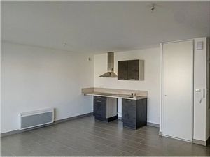 Location appartement 57 m² à Serignan (34410)  700 €