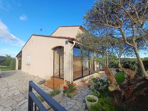 Location maison 4 pièces 128 m² à Le Muy (83490)  1 572 €