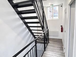 Location locaux professionnels 15 m² à Valenciennes (59300)  450 €