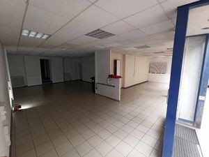 Location locaux professionnels 130 m² à Limoges (87000)  1 085 €