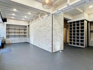 Surface commerciale à louer à Rue Zénobe Gramme 49 Hannut (VBD56019)