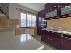 Maison individuelle  jardin