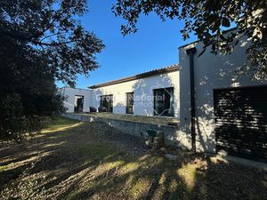 Maison contemporaine Orange 5 pièce(s) 144 m2