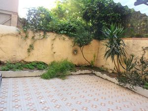 13006 Studio en rez de jardin au calme