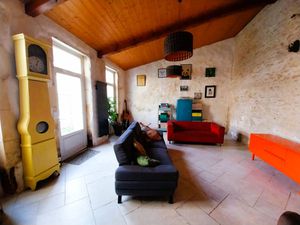 RARE : Maison de ville au charme intemporel et dépendance réhabilitable avec terrain