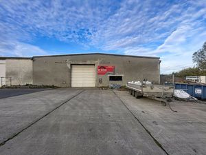 Commercieel te huur in Zomergem