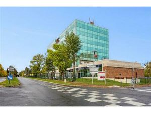 Location bureau CERGY 776 m²