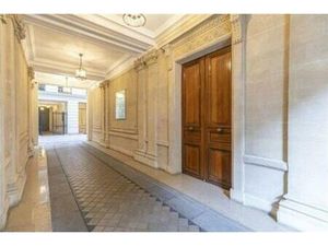 Location bureau PARIS 1er (75001) 197 m²