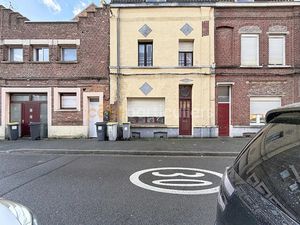 Vente maison 5 pièces 121 m² à Armentieres (59280)  100 000 €