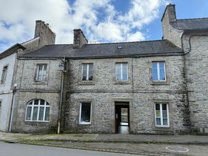 Maison de village 11 pièces 229 m² à vendre / acheter guerlesquin 29650 ? | ERA Immobilier