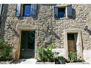 Vente maison 6 pièces 86 m² à Collias (30210)  249 000 €