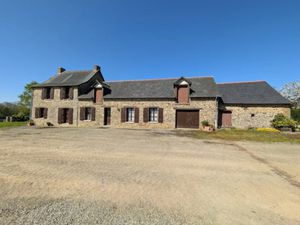 Vente villa 5 pièces 147 m² à Saulnieres (35320)  240 000 €